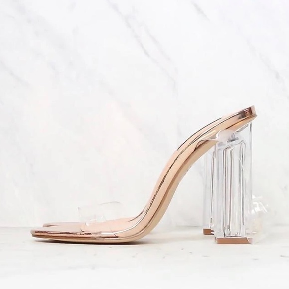 🔥🔥Clear/ Lucite heels 🔥🔥❤️‍🔥 - Picture 8 of 8